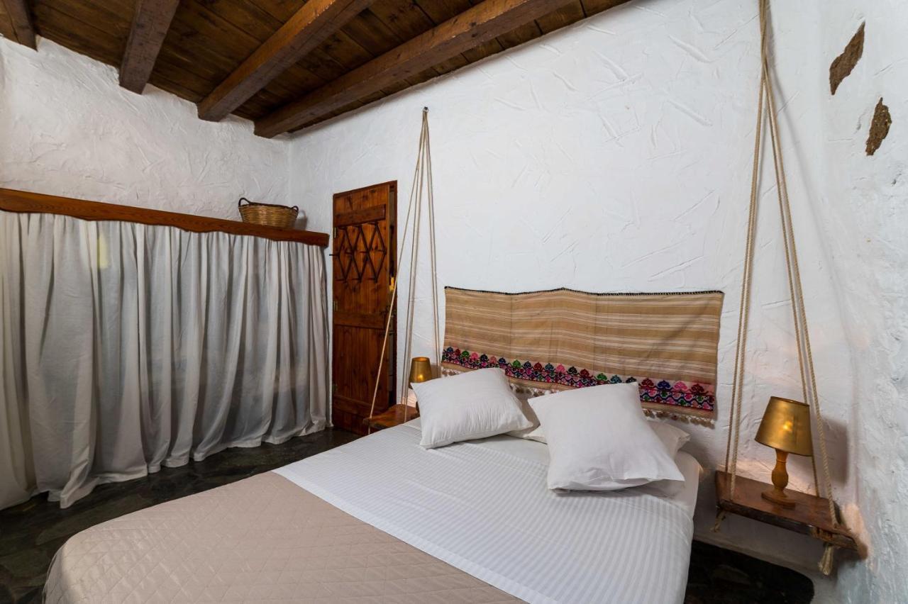 Natura Cottages Makrýgialos Екстериор снимка