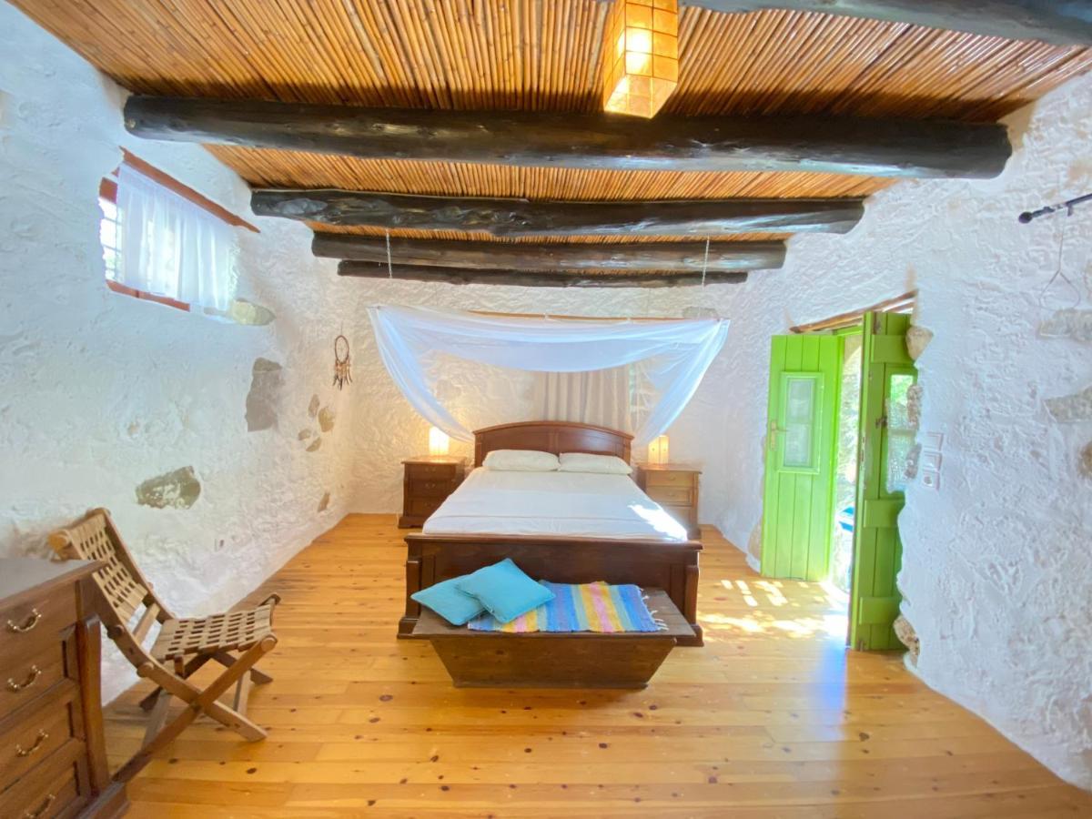 Natura Cottages Makrýgialos Екстериор снимка
