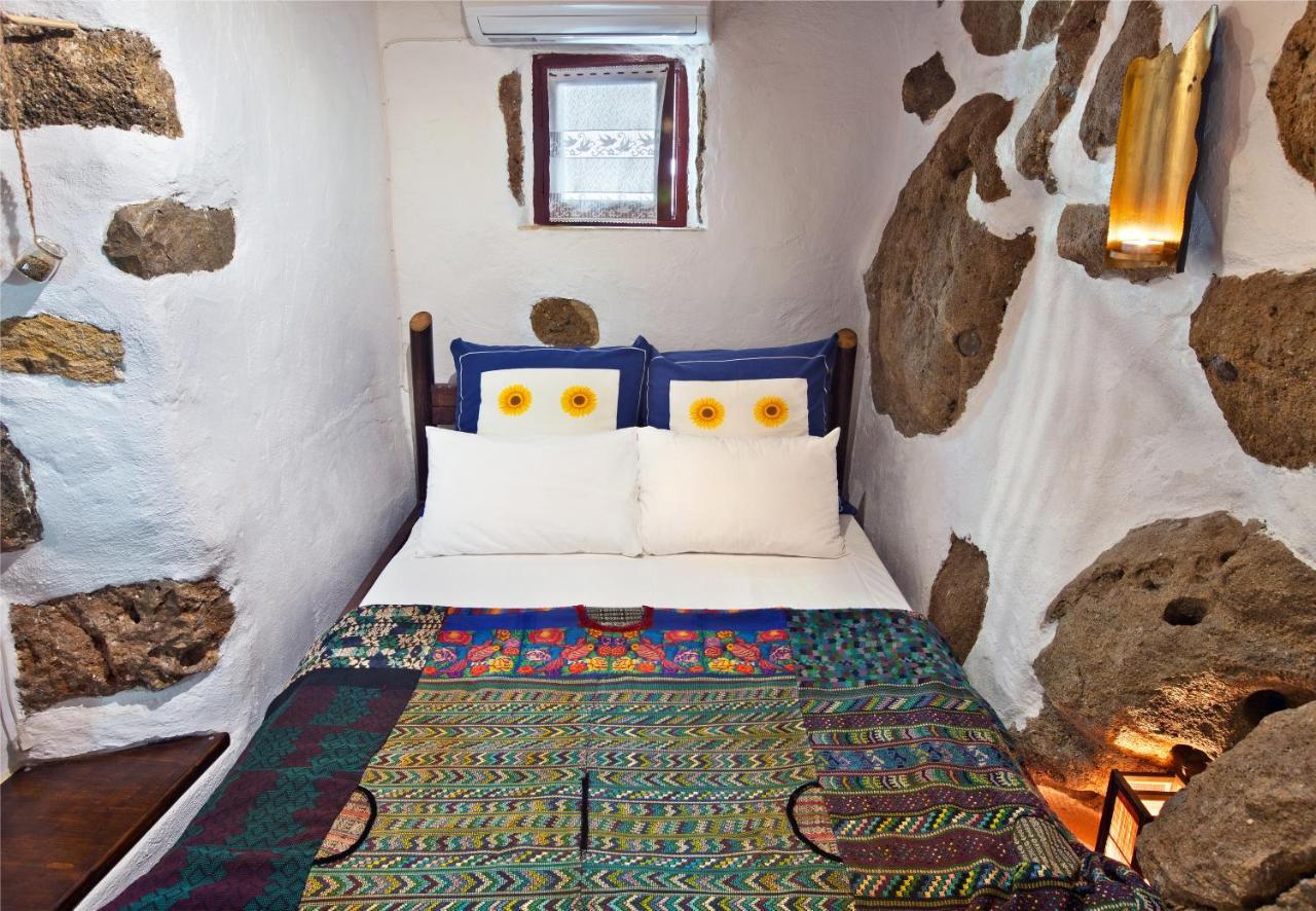Natura Cottages Makrýgialos Екстериор снимка