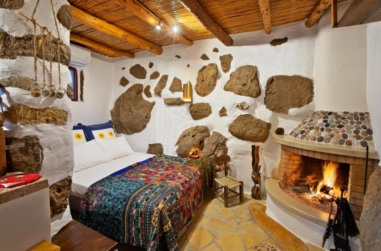 Natura Cottages Makrýgialos Екстериор снимка
