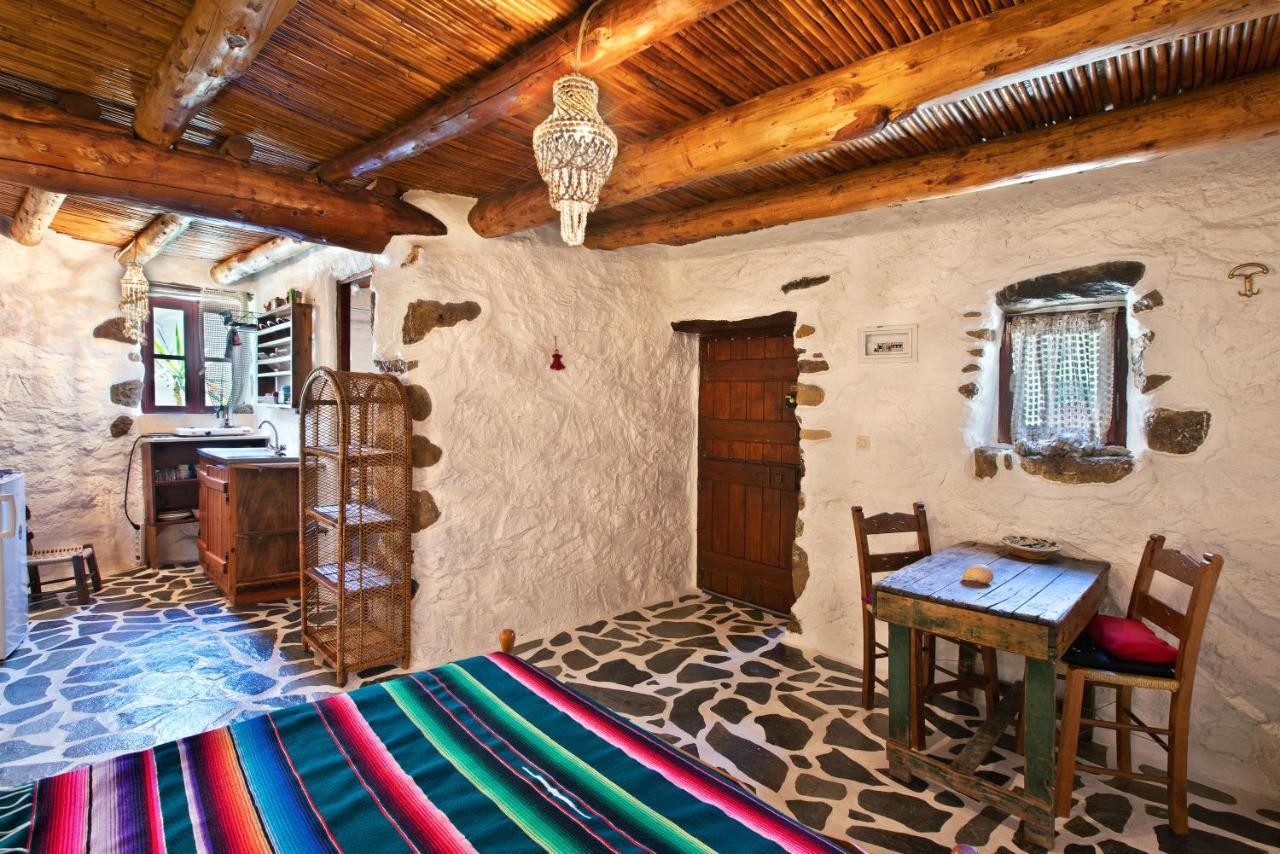 Natura Cottages Makrýgialos Екстериор снимка