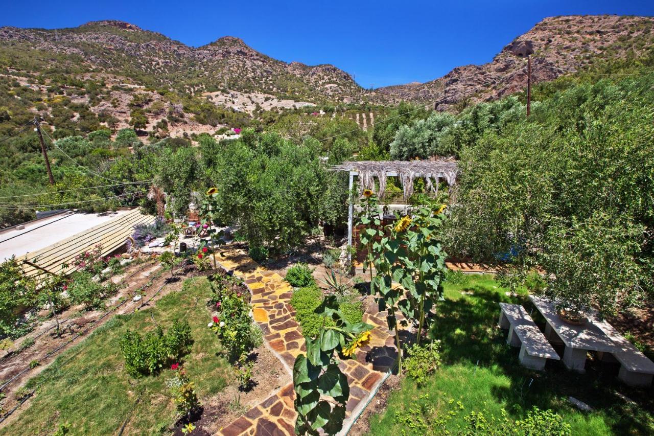 Natura Cottages Makrýgialos Екстериор снимка