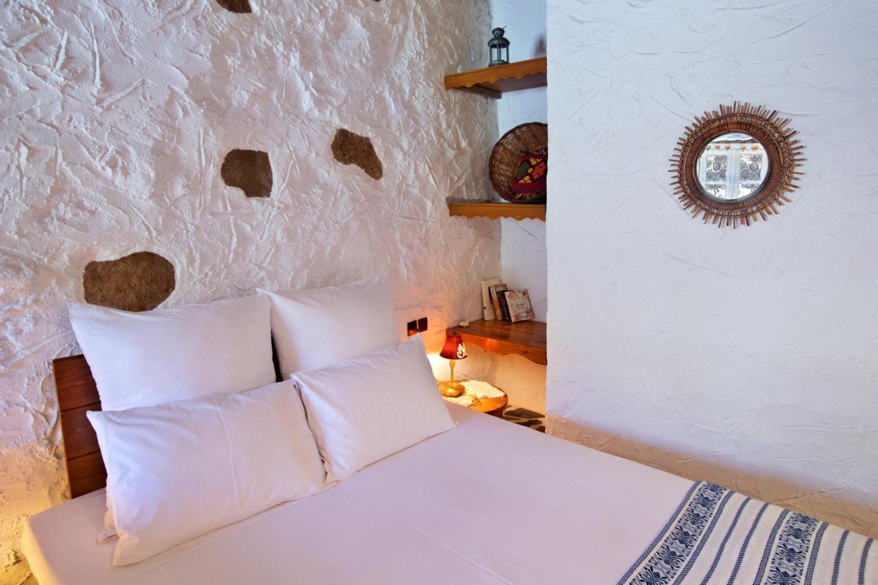 Natura Cottages Makrýgialos Екстериор снимка