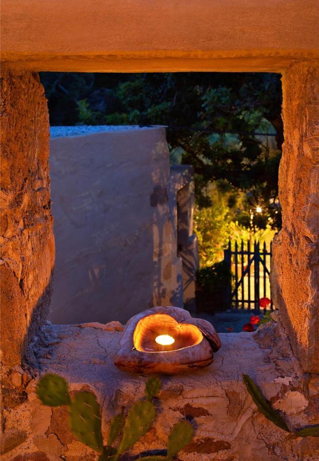 Natura Cottages Makrýgialos Екстериор снимка