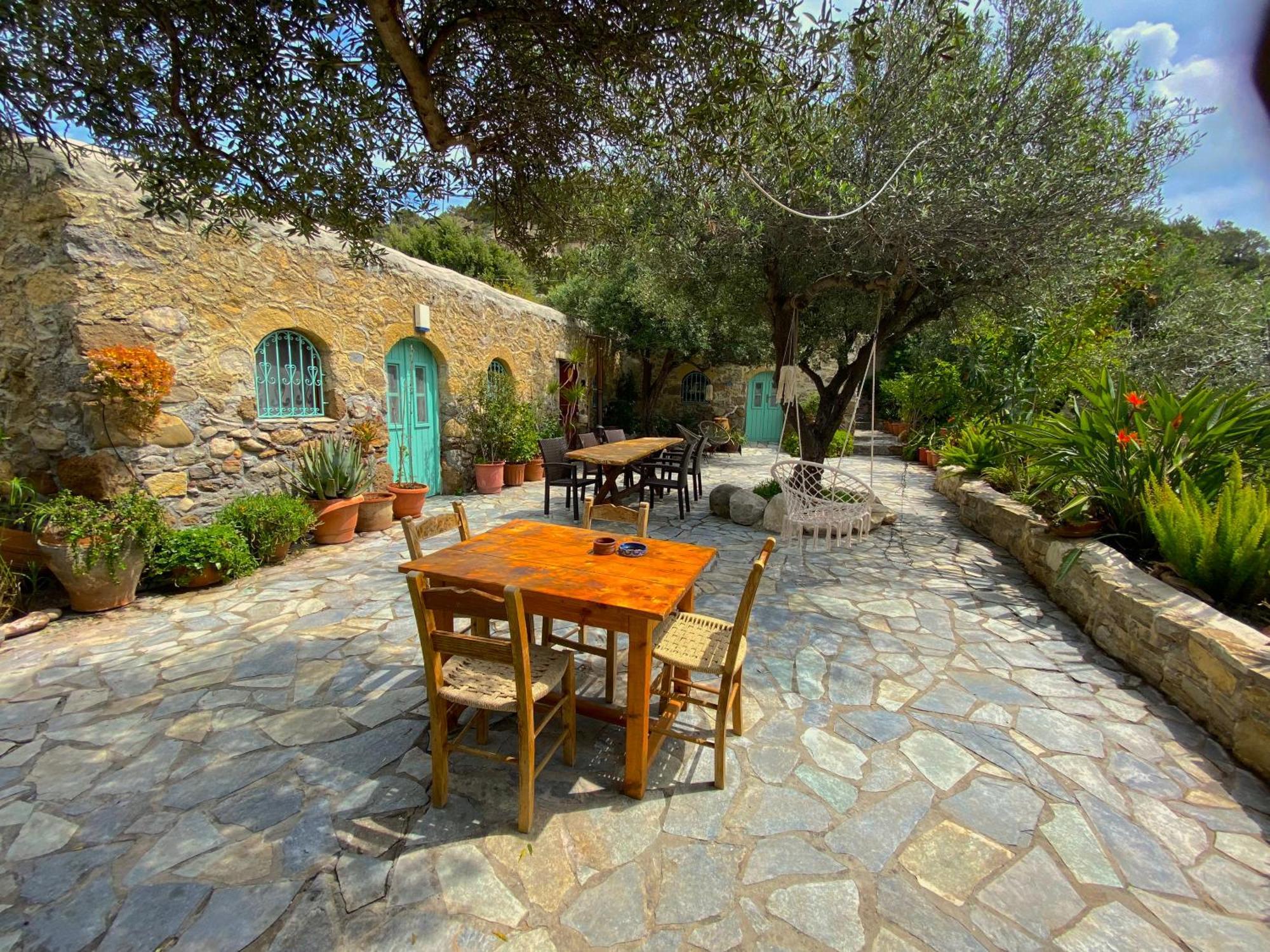 Natura Cottages Makrýgialos Екстериор снимка