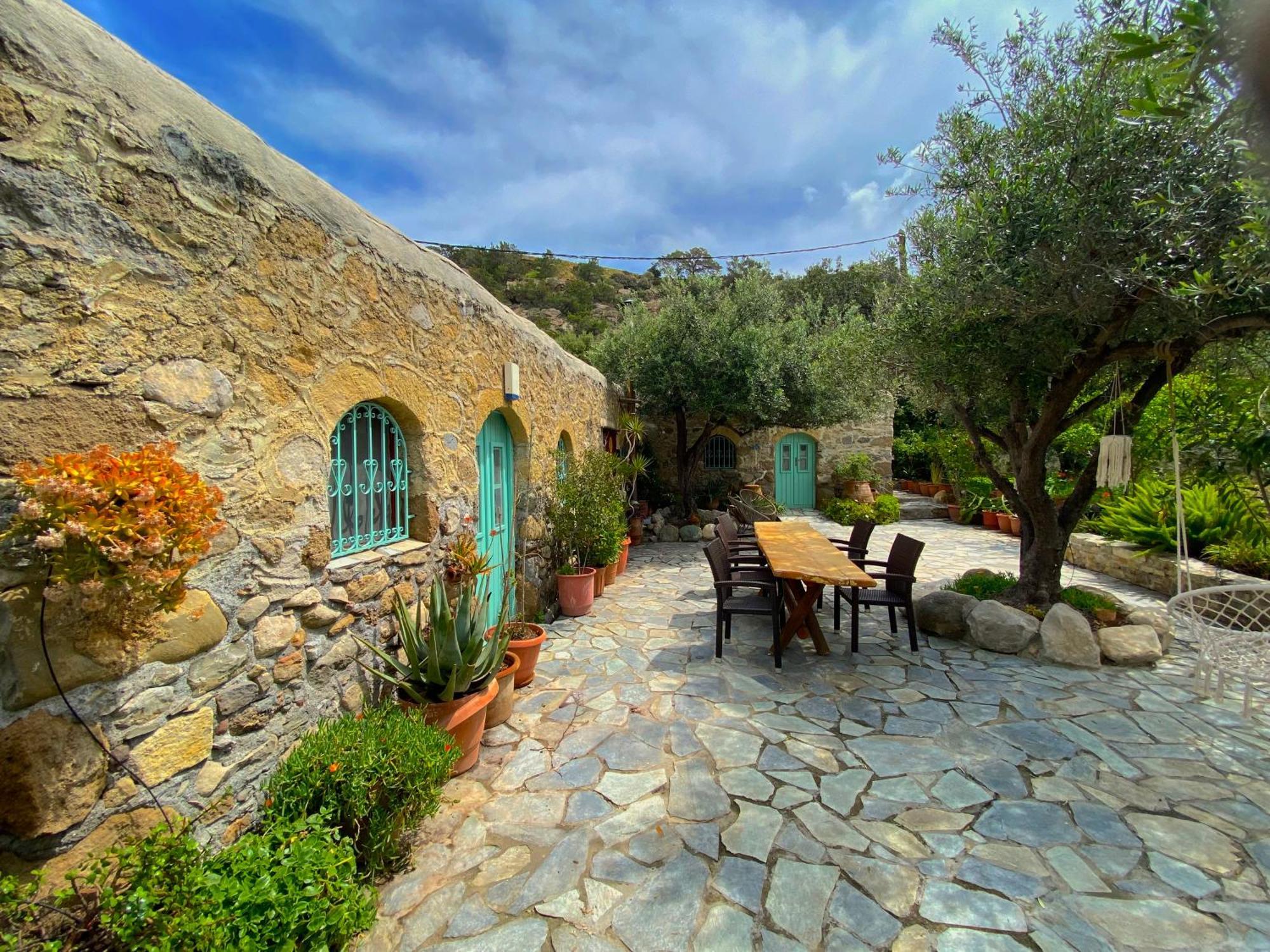 Natura Cottages Makrýgialos Екстериор снимка