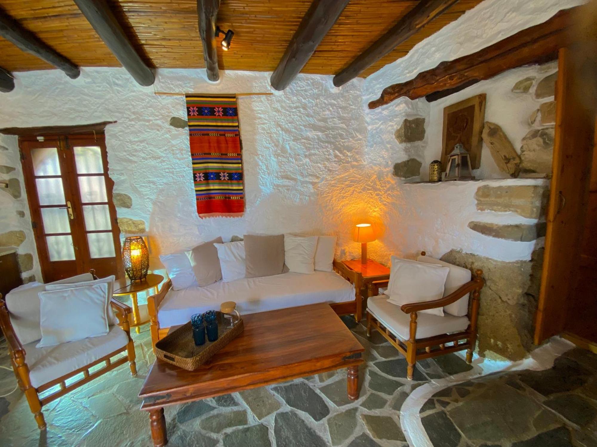 Natura Cottages Makrýgialos Екстериор снимка