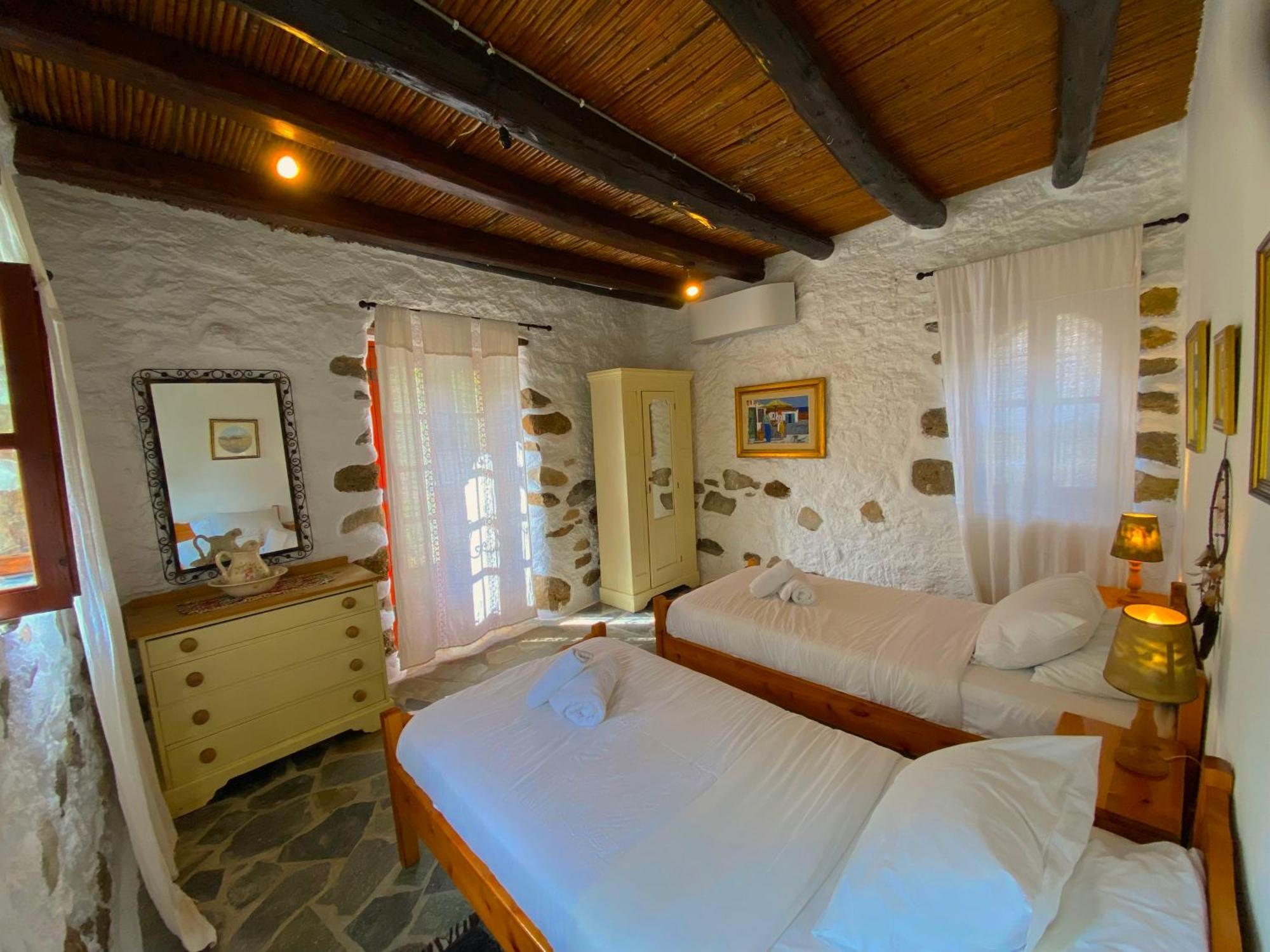 Natura Cottages Makrýgialos Екстериор снимка